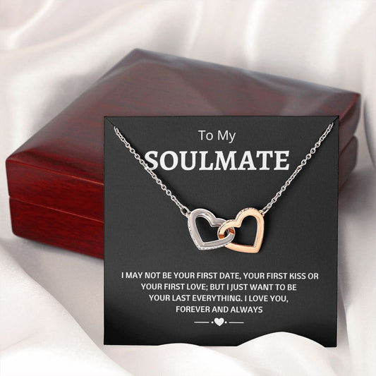 Soulmate - First Kiss l Interlocking Hearts Necklace
